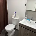 Moradia Moderna Renovada A 1km Do Centro Da De Ferienhaus *