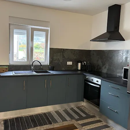 Moradia Moderna Renovada A 1km Do Centro Da De Feriehus Melgaço