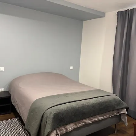 Holiday home Moradia Moderna Renovada A 1km Do Centro Da De *