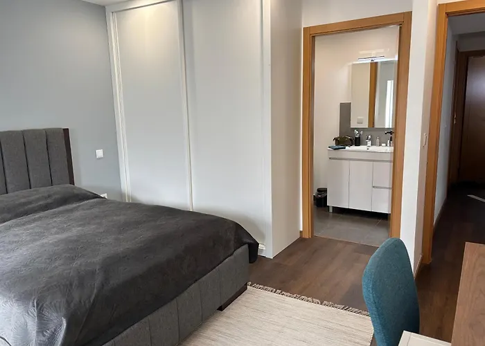 Ferienhaus Moradia Moderna Renovada A 1km Do Centro Da De Melgaço