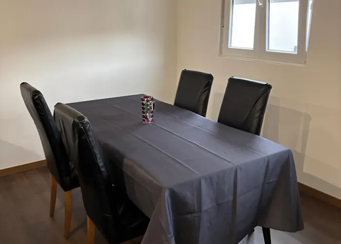 Moradia Moderna Renovada A 1km Do Centro Da De Ferienhaus *